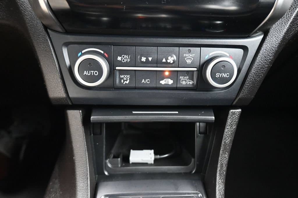 2018 Acura ILX Base, photo 23 of 57