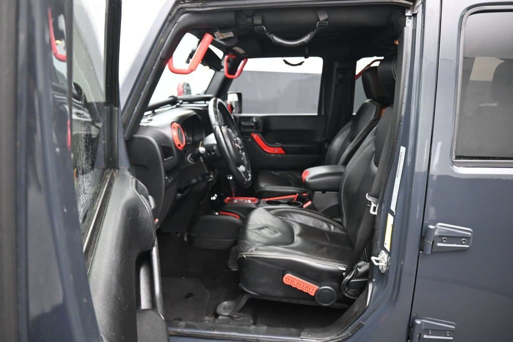 2016 Jeep Wrangler Unlimited Rubicon, photo 10 of 50