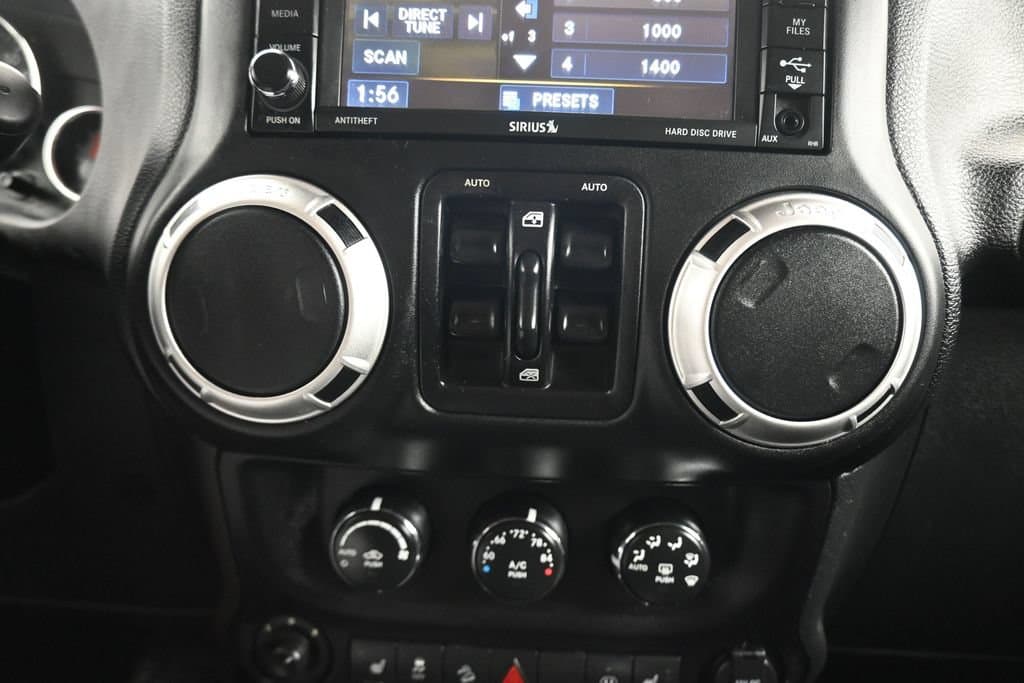 2016 Jeep Wrangler Unlimited Rubicon, photo 19 of 54