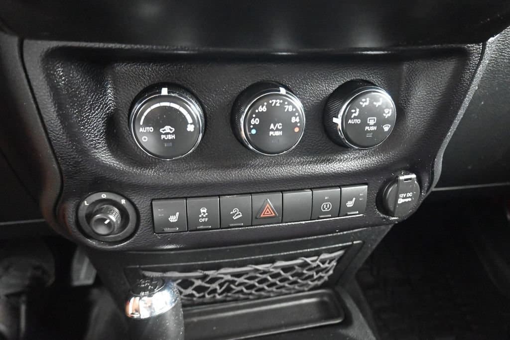 2016 Jeep Wrangler Unlimited Rubicon, photo 20 of 54