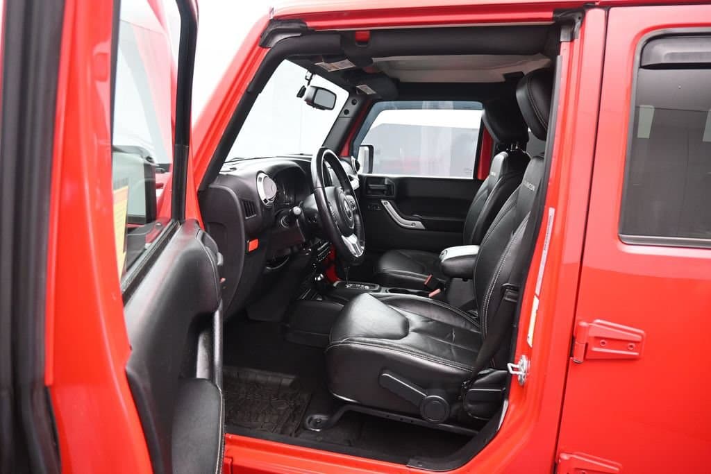 2016 Jeep Wrangler Unlimited Rubicon, photo 11 of 54