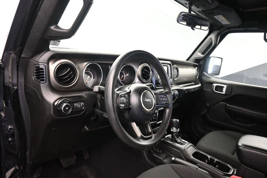 2019 Jeep Wrangler Unlimited Sport, photo 13 of 55