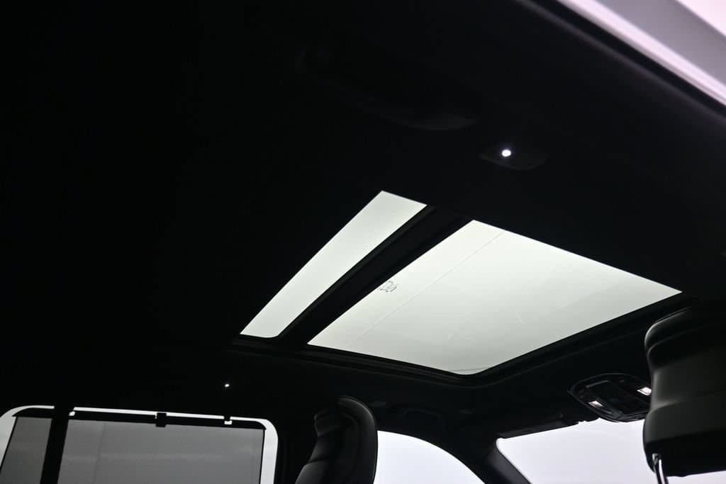 2023 Jeep Grand Cherokee Overland 4xe, photo 49 of 71