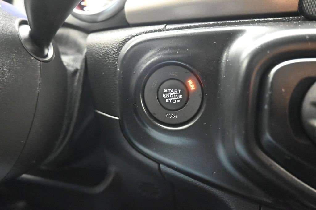 2021 Jeep Gladiator Sport, photo 20 of 61
