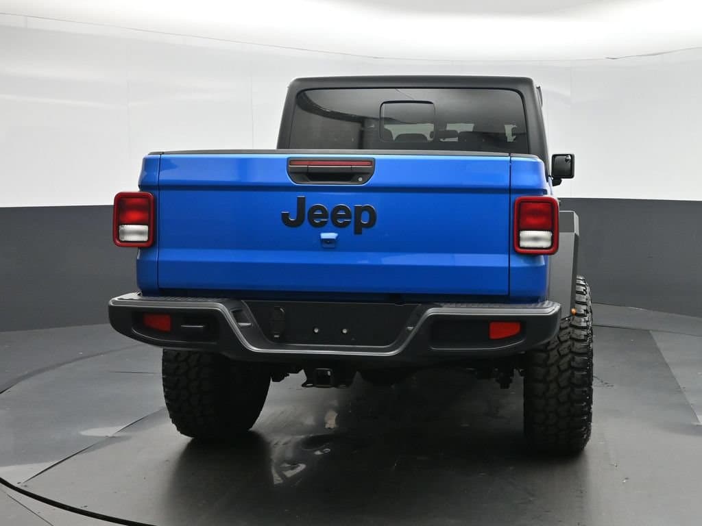 2021 Jeep Gladiator Sport, photo 6 of 61