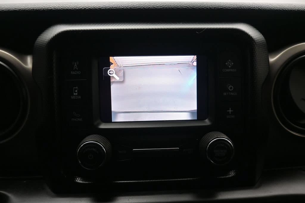 2021 Jeep Gladiator Sport, photo 18 of 61