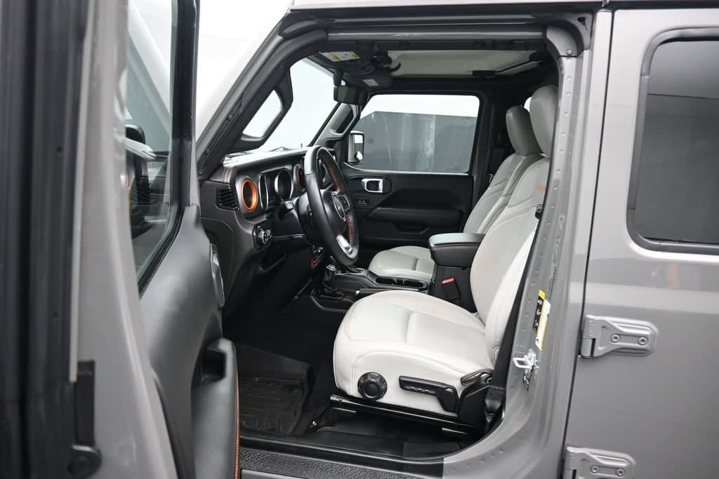 2022 Jeep Gladiator Mojave, photo 11 of 69