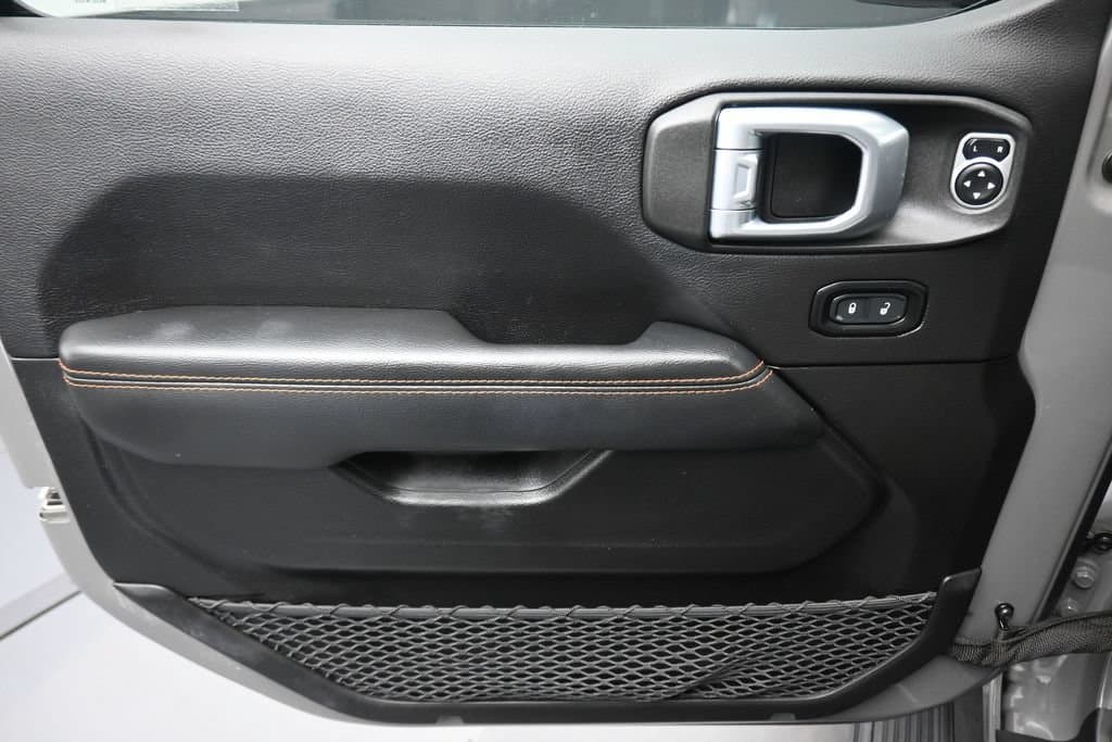 2022 Jeep Gladiator Mojave, photo 10 of 69
