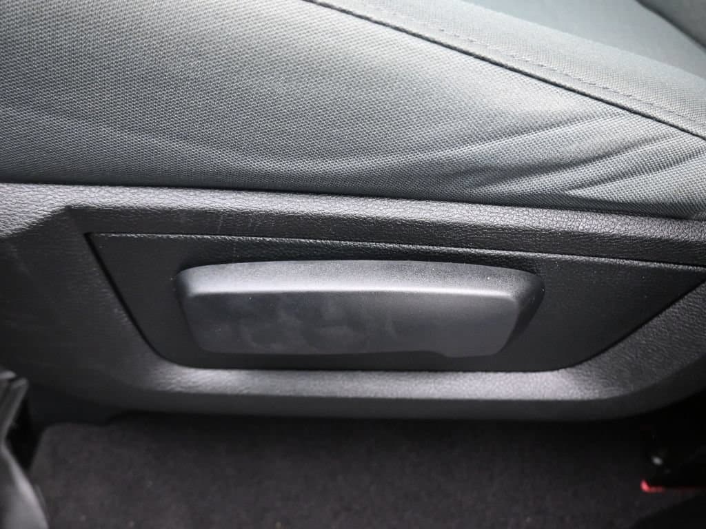 2018 RAM 1500 SLT, photo 12 of 57