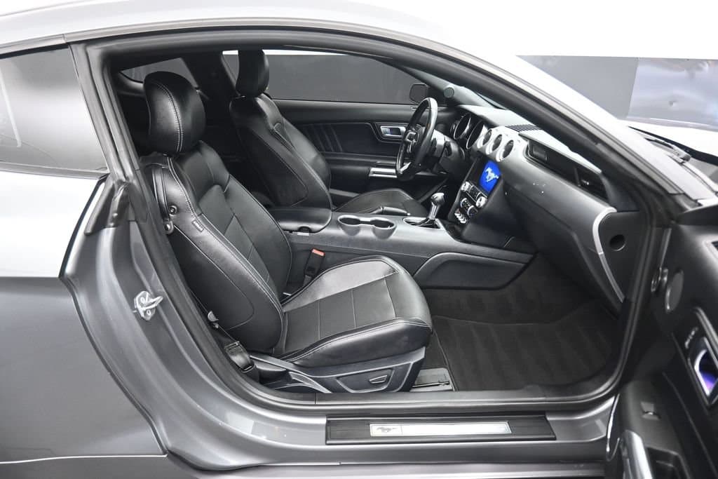 2021 Ford Mustang GT Premium, photo 35 of 55
