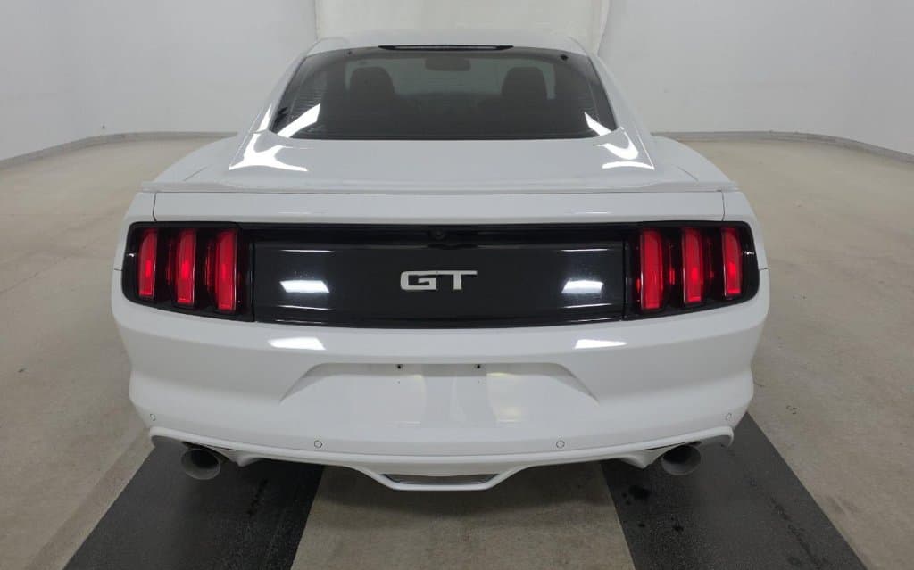 2017 Ford Mustang GT, photo 4 of 9