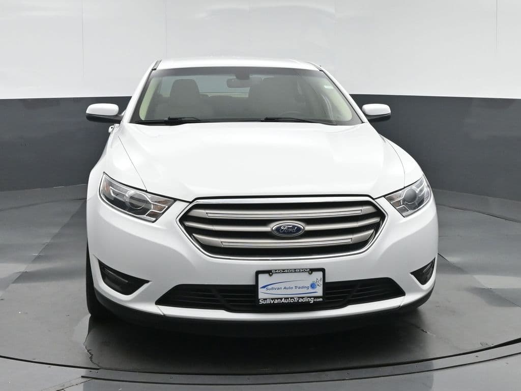 2018 Ford Taurus SEL, photo 2 of 55