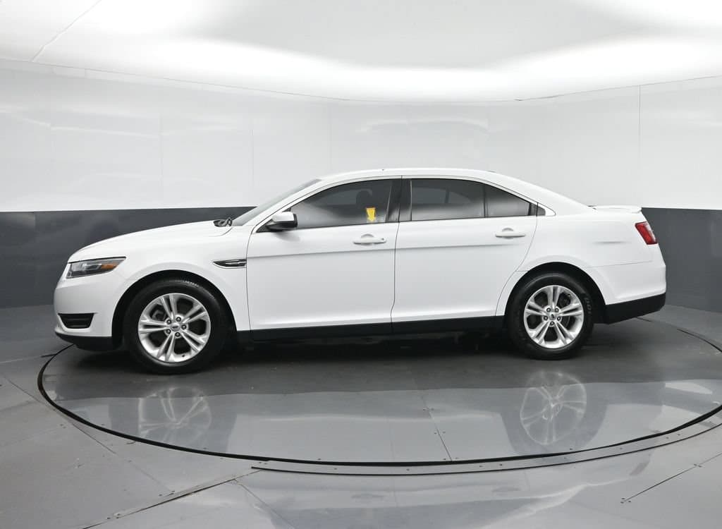 2018 Ford Taurus SEL, photo 4 of 55