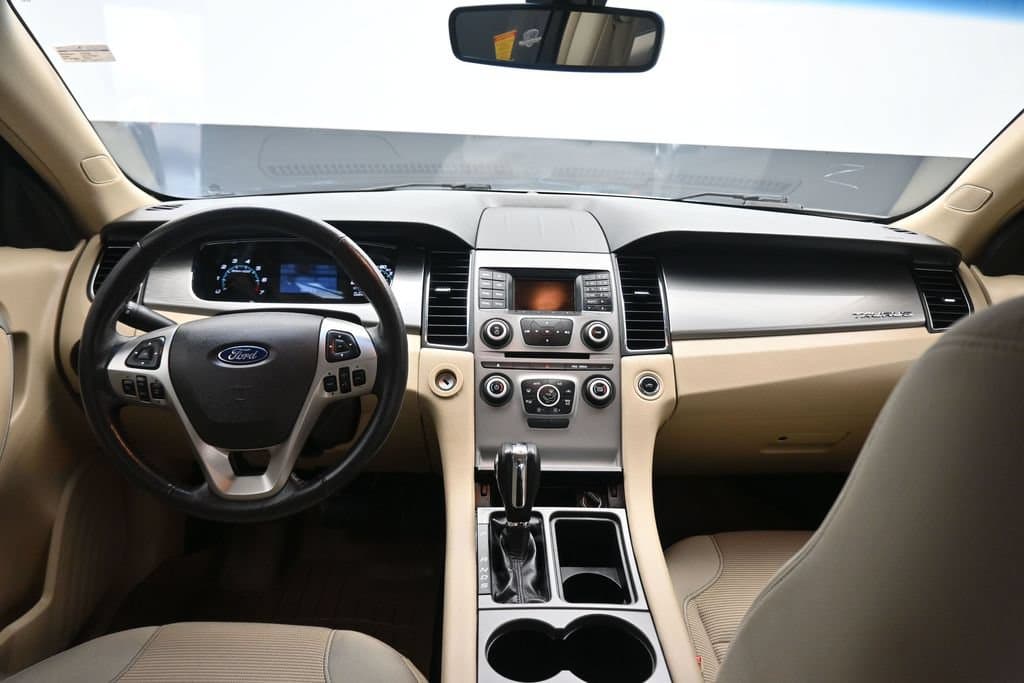 2018 Ford Taurus SEL, photo 35 of 55