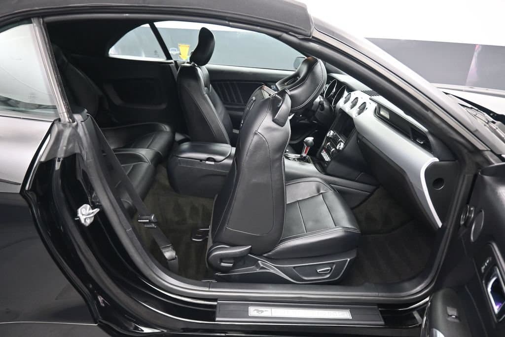 2017 Ford Mustang GT Premium, photo 37 of 55