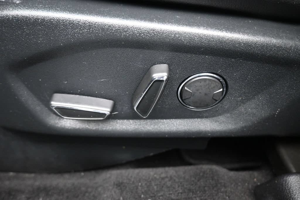 2018 Ford Explorer XLT, photo 12 of 69