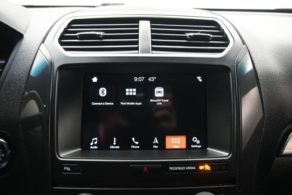 2018 Ford Explorer XLT, photo 17 of 69