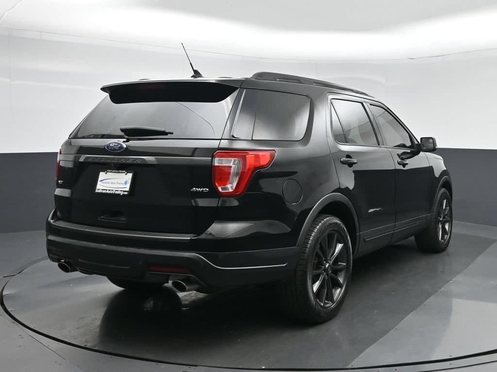 2018 Ford Explorer XLT, photo 8 of 69