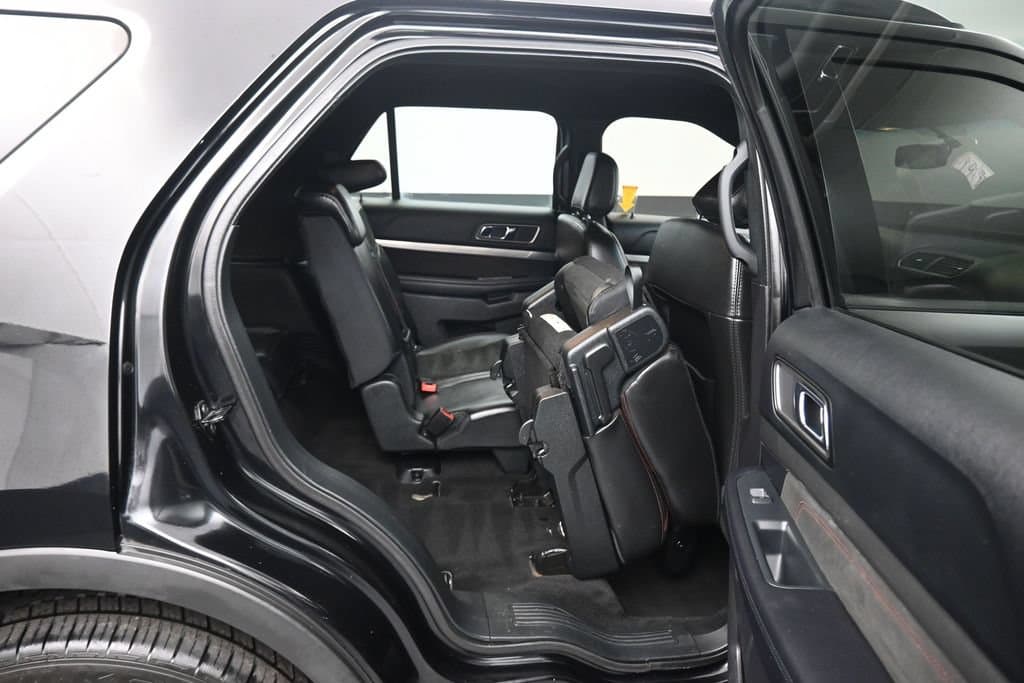 2018 Ford Explorer XLT, photo 45 of 69