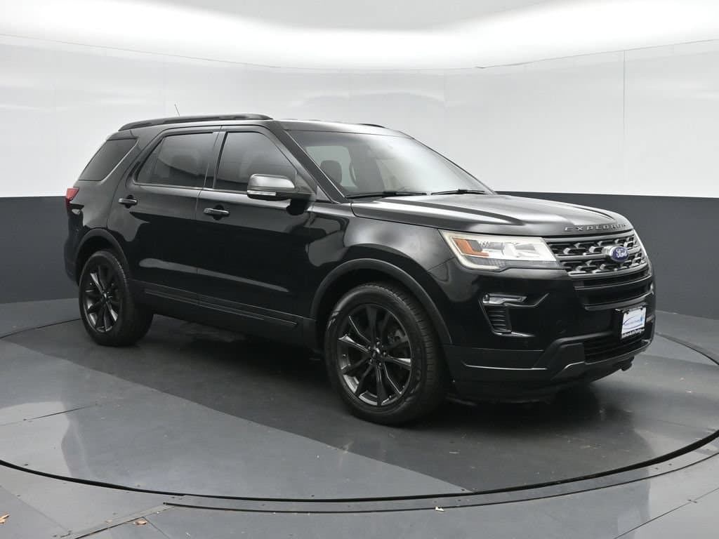 2018 Ford Explorer XLT, photo 2 of 69