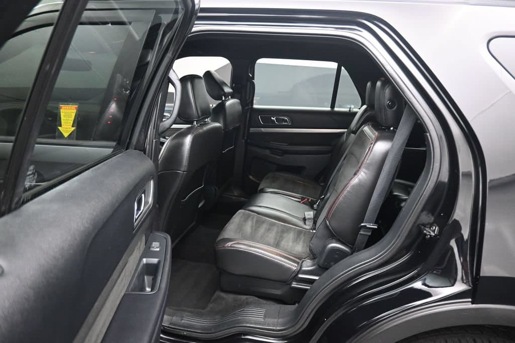 2018 Ford Explorer XLT, photo 33 of 69