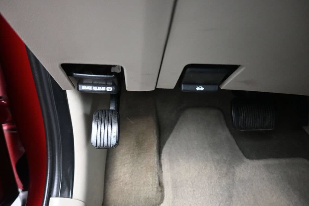 2010 Ford Escape XLT, photo 23 of 52