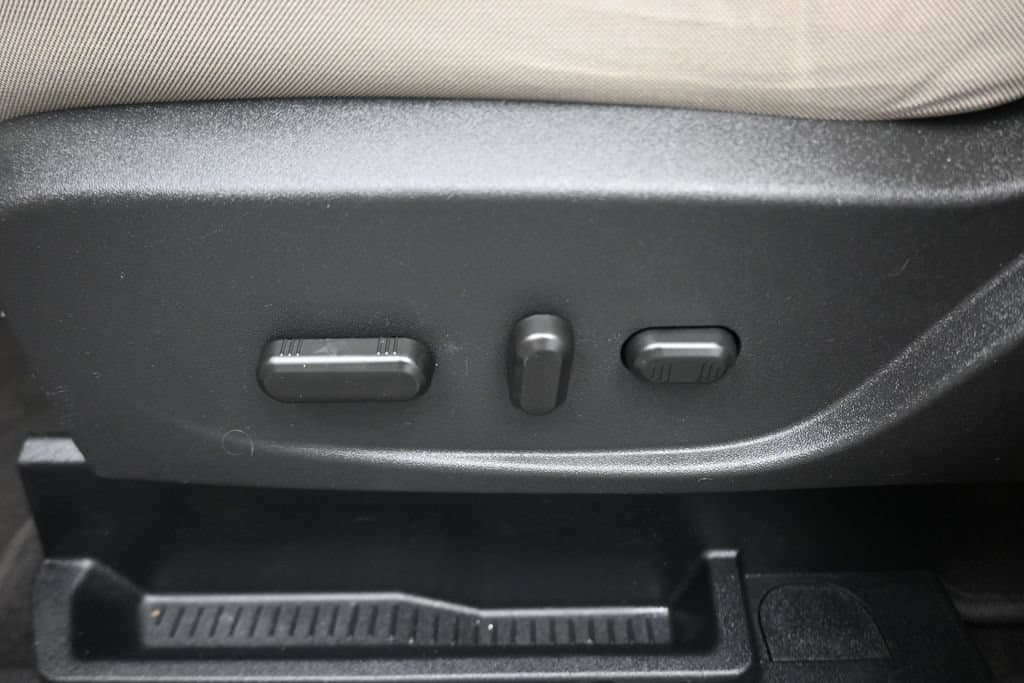 2017 Ford Escape SE, photo 12 of 59