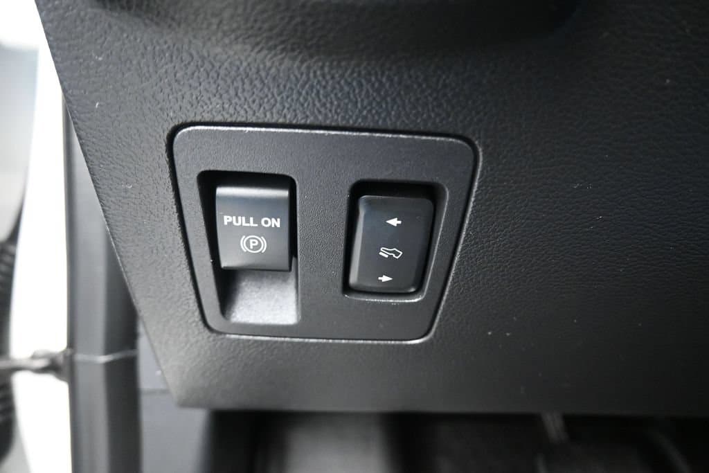2021 Ford Expedition Max Platinum, photo 32 of 82