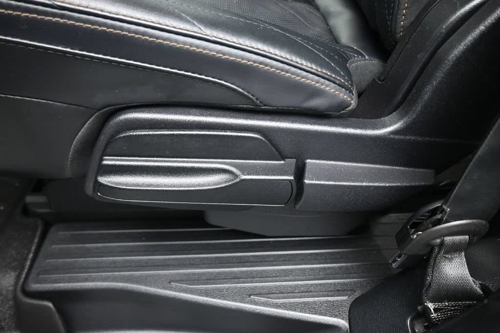 2021 Ford Expedition Max Platinum, photo 38 of 82