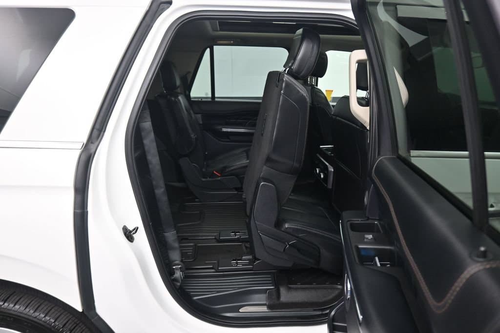 2021 Ford Expedition Max Platinum, photo 52 of 82