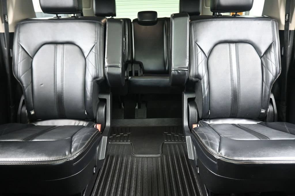 2021 Ford Expedition Max Platinum, photo 34 of 82