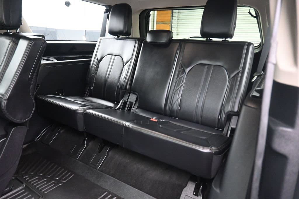 2021 Ford Expedition Max Platinum, photo 43 of 82