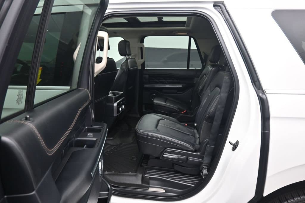 2021 Ford Expedition Max Platinum, photo 37 of 82