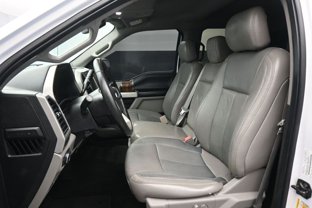 2018 Ford F-150 Lariat, photo 12 of 62