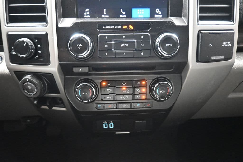 2018 Ford F-150 Lariat, photo 21 of 62