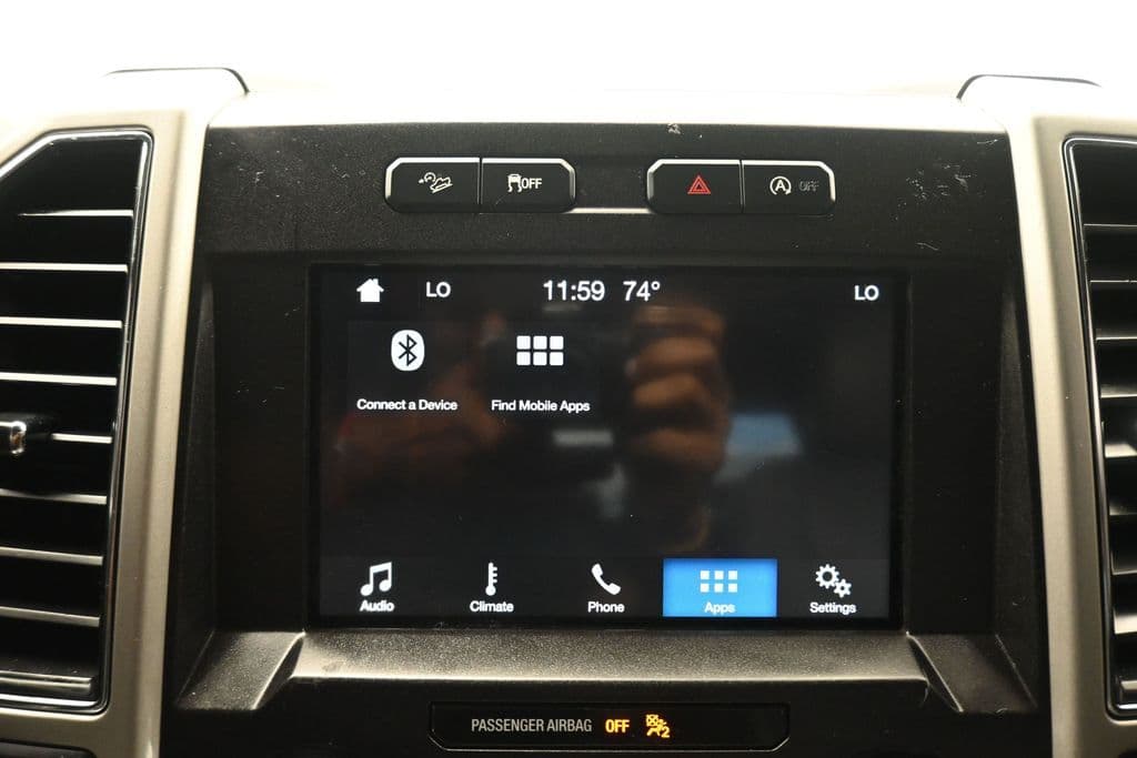 2018 Ford F-150 Lariat, photo 18 of 62