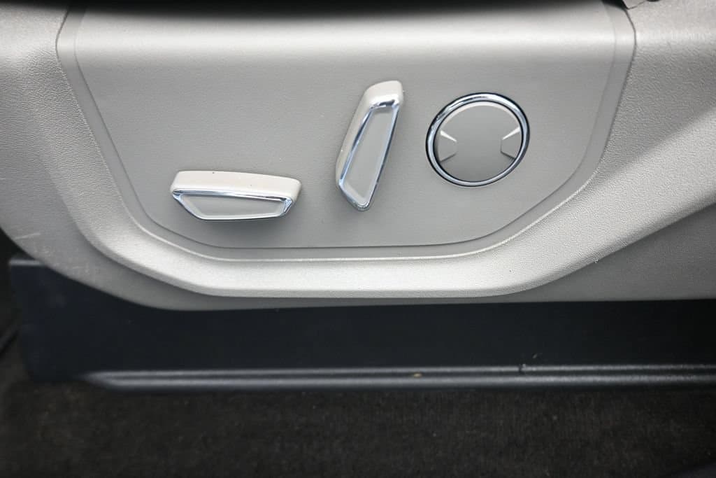 2018 Ford F-150 Lariat, photo 13 of 62