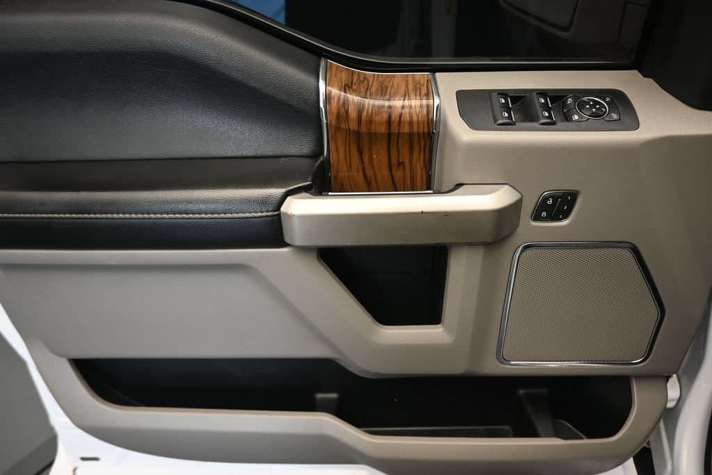 2018 Ford F-150 Lariat, photo 10 of 62