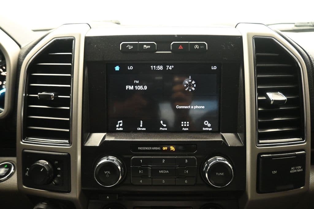 2018 Ford F-150 Lariat, photo 17 of 62