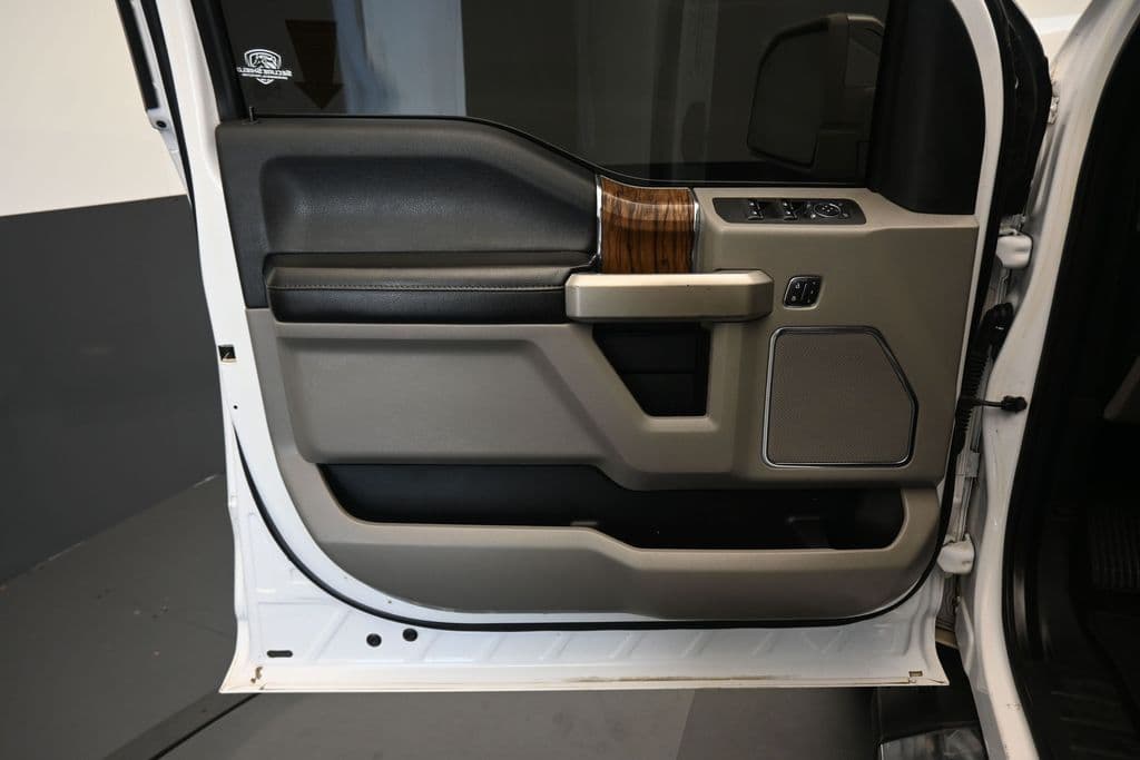 2018 Ford F-150 Lariat, photo 9 of 62