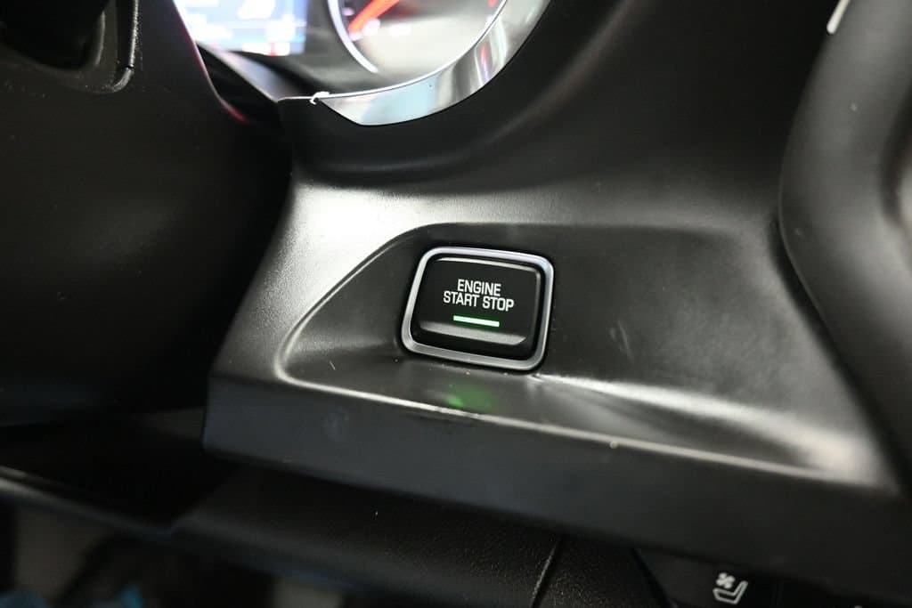2019 Chevrolet Camaro 3LT, photo 23 of 55