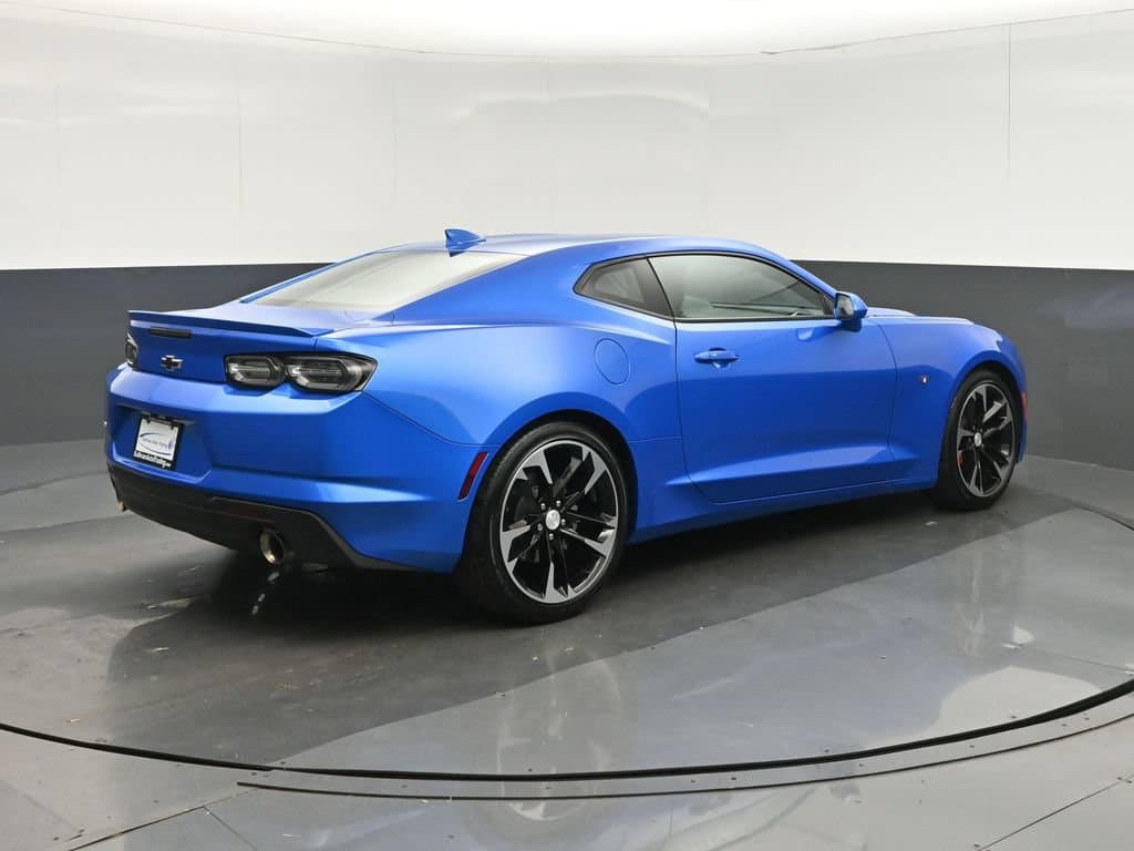 2024 Chevrolet Camaro 2LT, photo 7 of 54