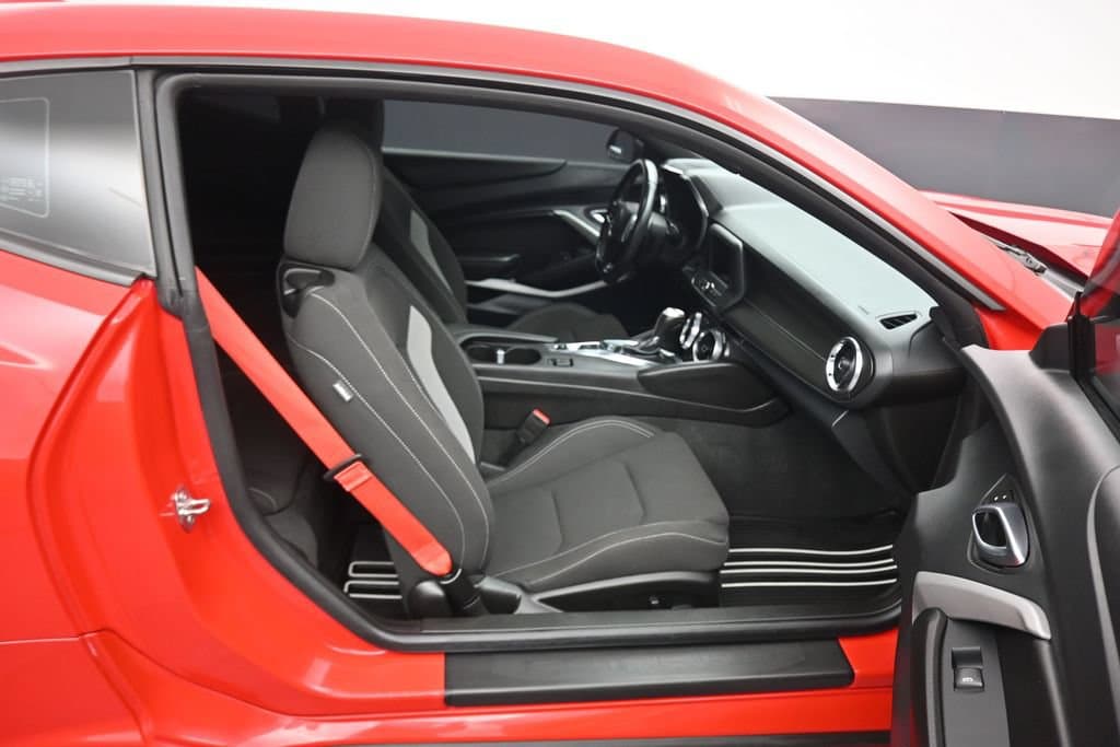 2024 Chevrolet Camaro LT1, photo 33 of 53