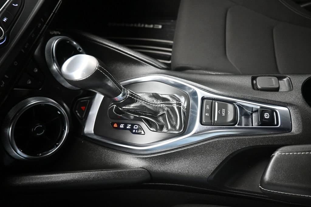2024 Chevrolet Camaro LT1, photo 21 of 53