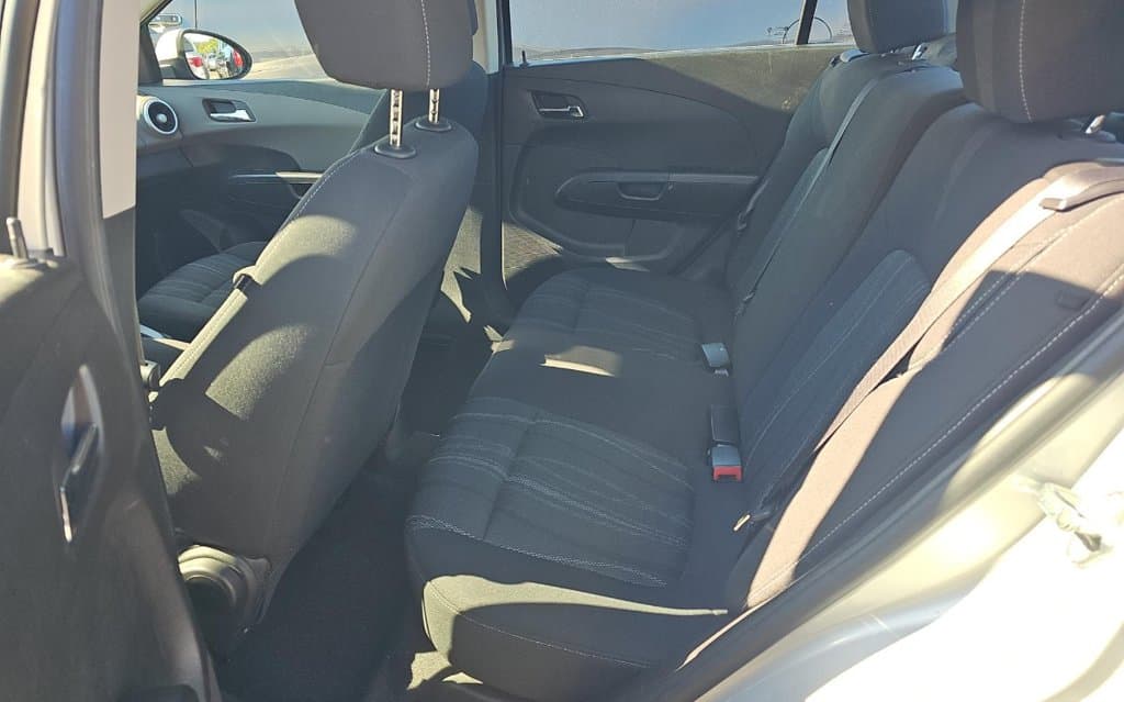 2017 Chevrolet Sonic LT, photo 3 of 4