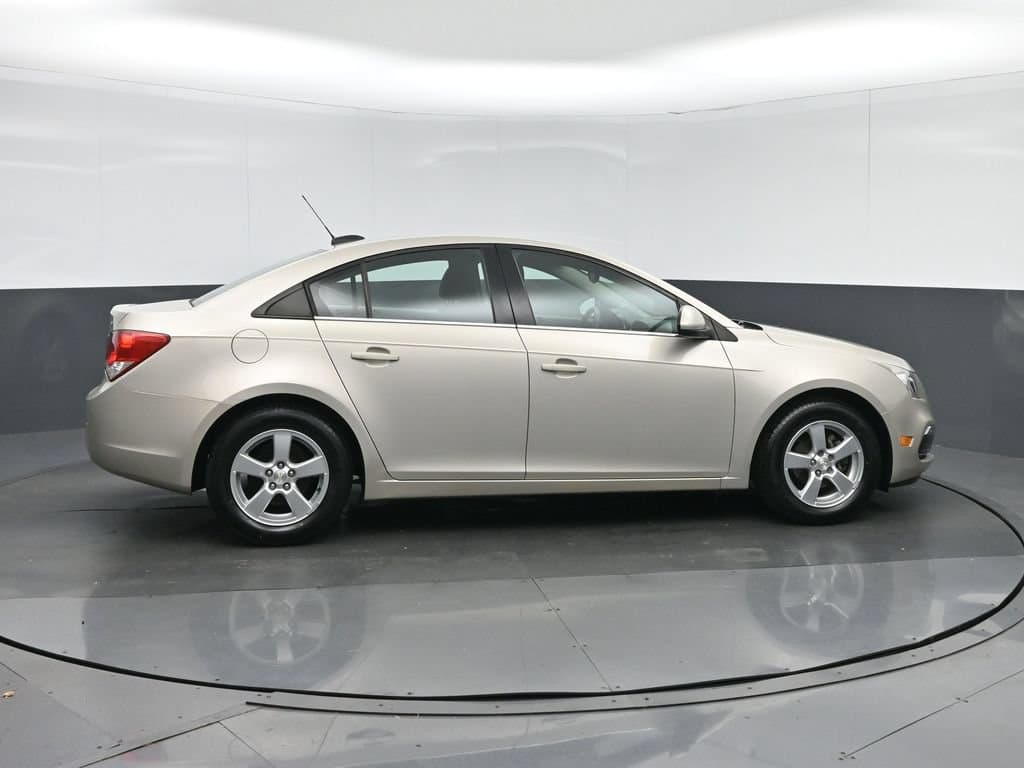 2016 Chevrolet Cruze Limited 1LT, photo 8 of 55