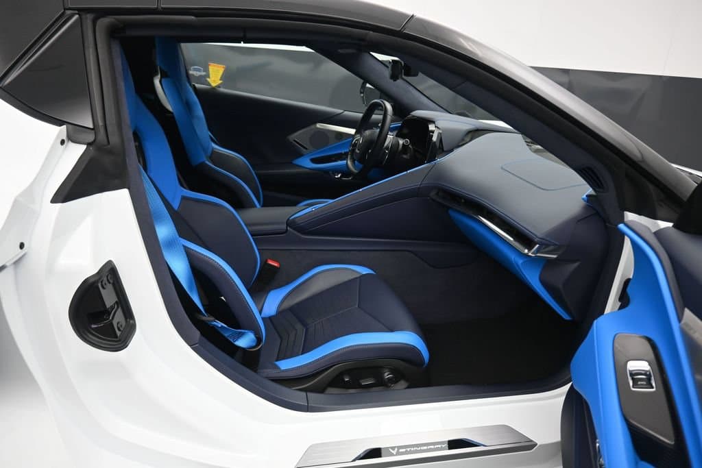 2021 Chevrolet Corvette Stingray 3LT, photo 38 of 55