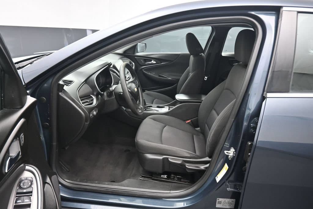 2020 Chevrolet Malibu LS 1FL, photo 11 of 55