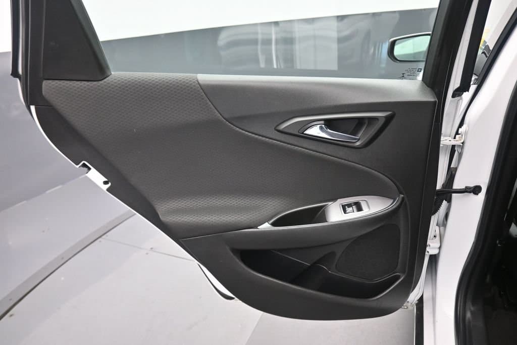 2021 Chevrolet Malibu LT, photo 27 of 54