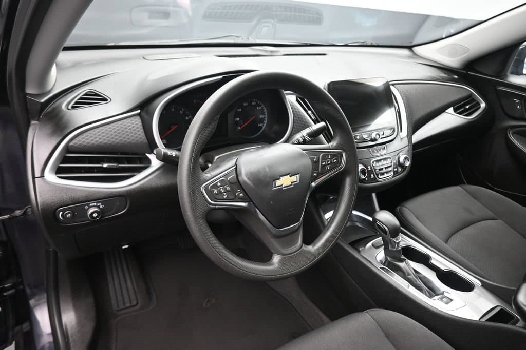 2023 Chevrolet Malibu LT 1LT, photo 13 of 56